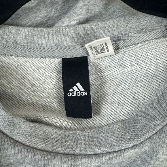 Adidas Men's Gray Sweater with Blue Accents - Picture 8 of 10
